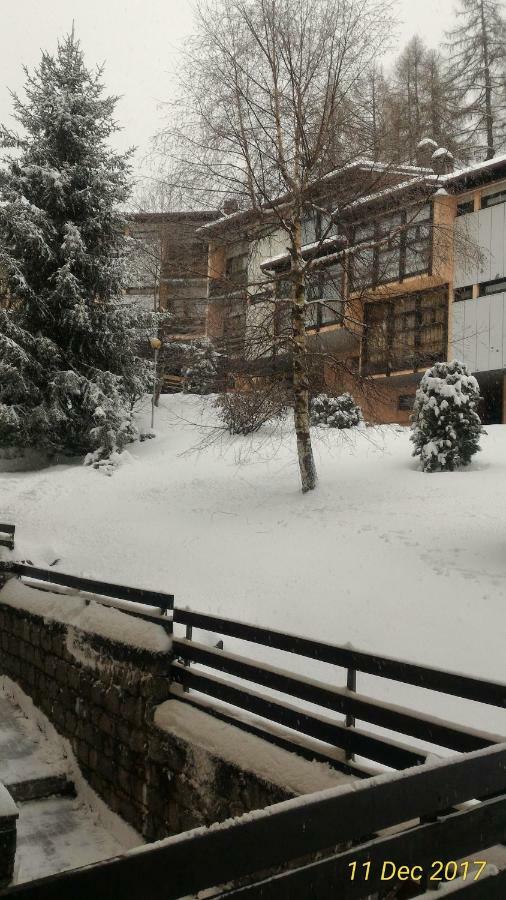 Centrale Vicino Cabinovia Magnolta E Piscina Aprica Bagian luar foto